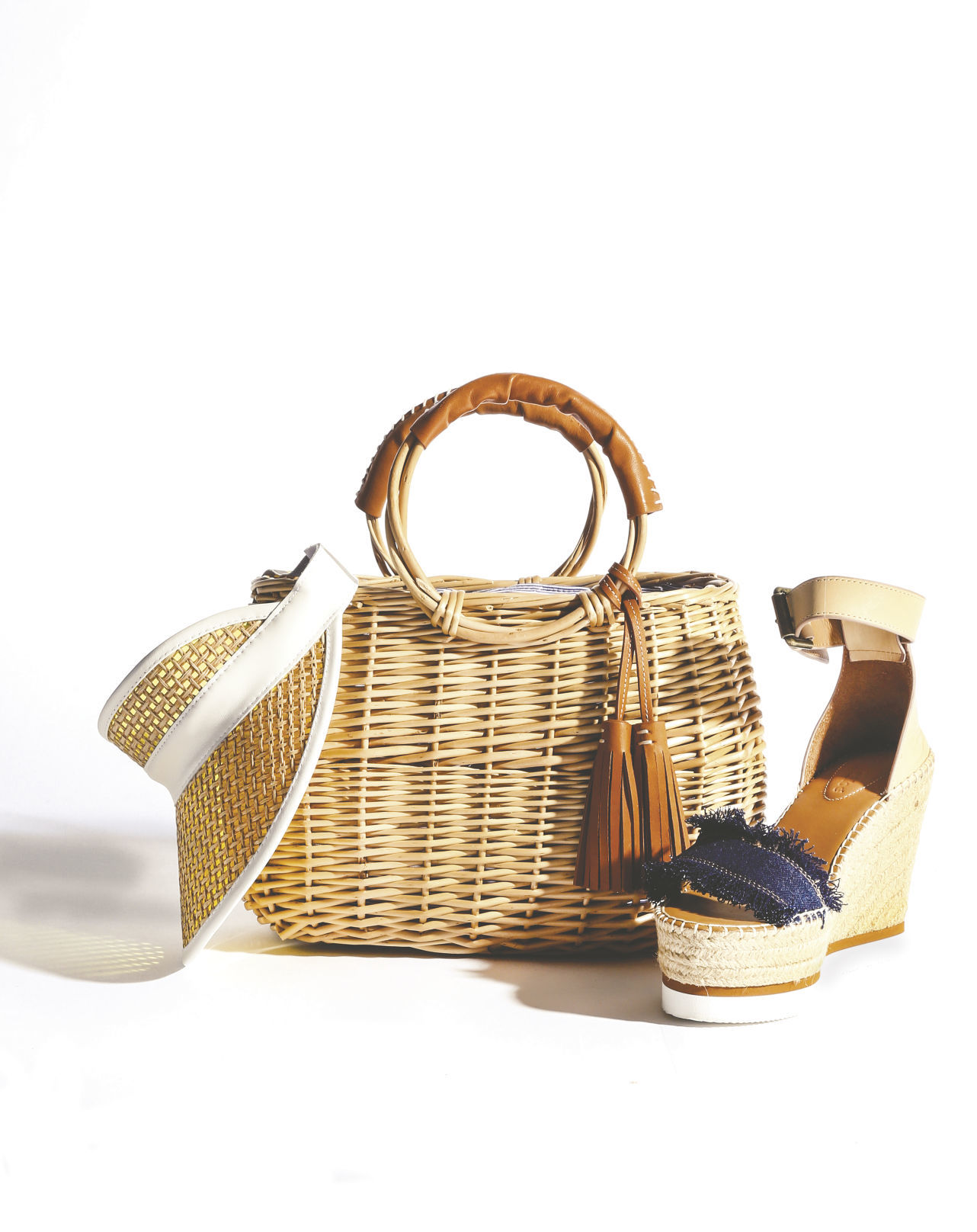 accessories19_04cmyk.jpg